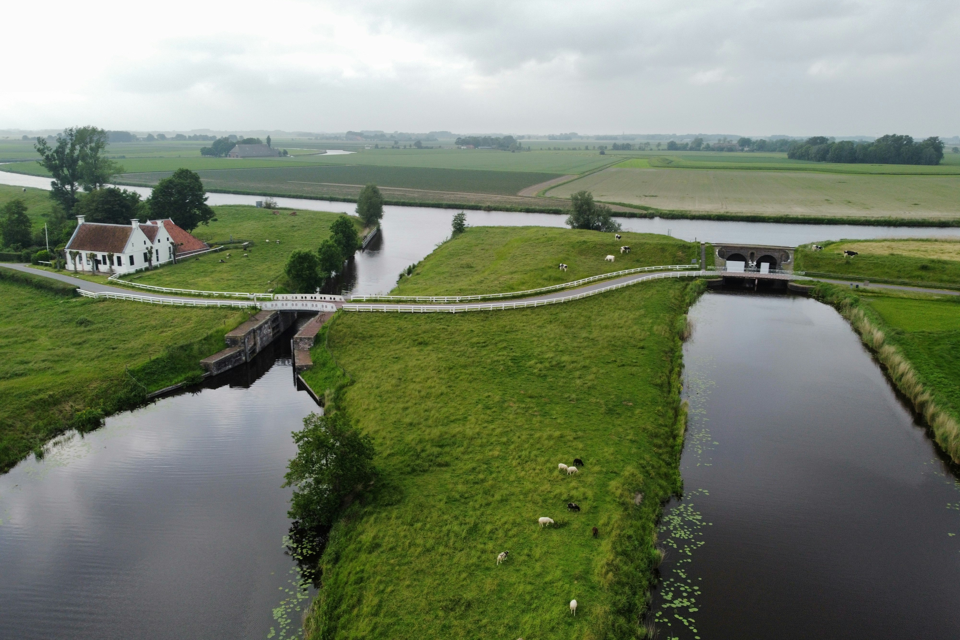 Camping en Jachthaven Aduarderzijl  - Luftaufnahme des Campingplatzes