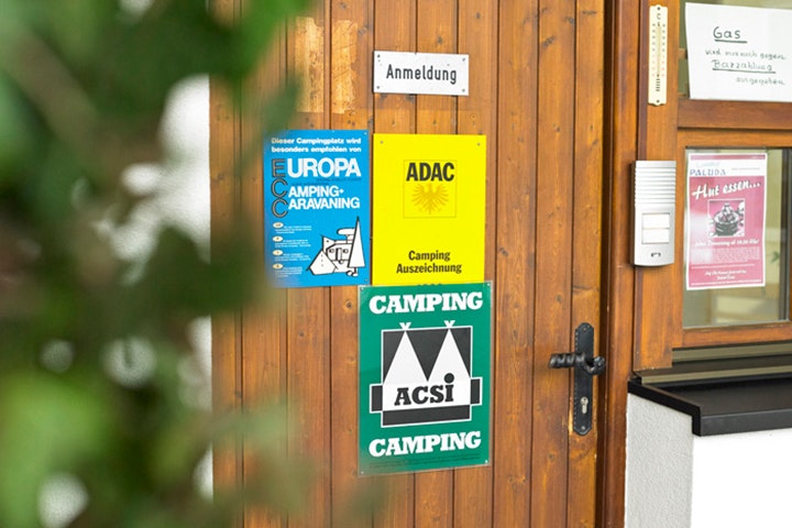 Camping Erne - Außenansicht der Rezeption auf dem Campingplatz