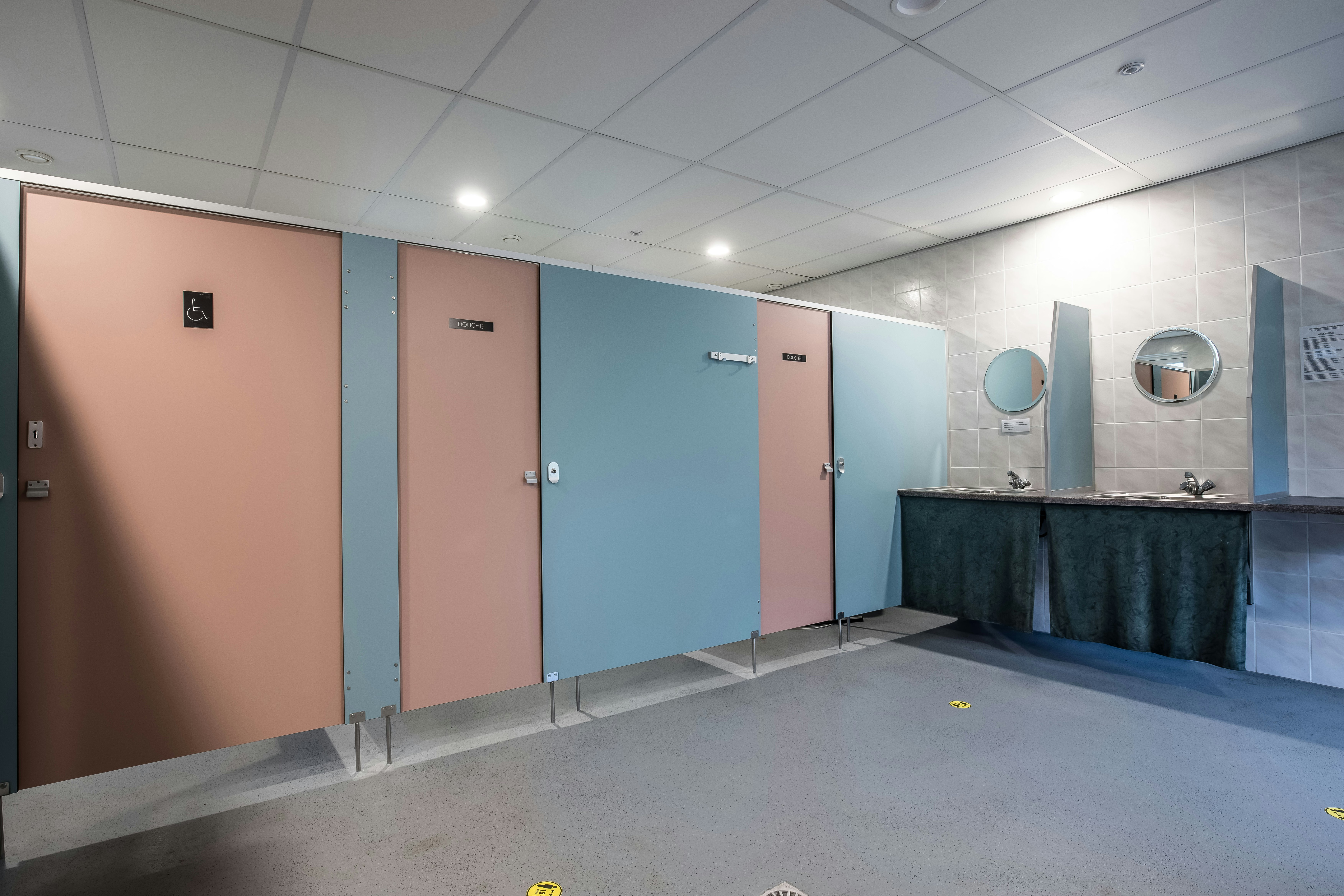 Camping Erve Henderikshoeve  - Innenansicht des Sanitärgebäudes