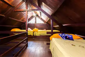 Camping Esponellà - Schalfbereich im Mobilheim vom Campingplatz