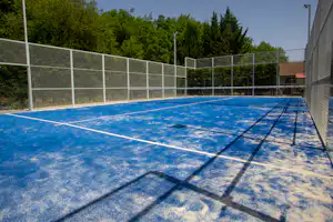Camping Etxarri - Sportplatz auf dem Campingplatz