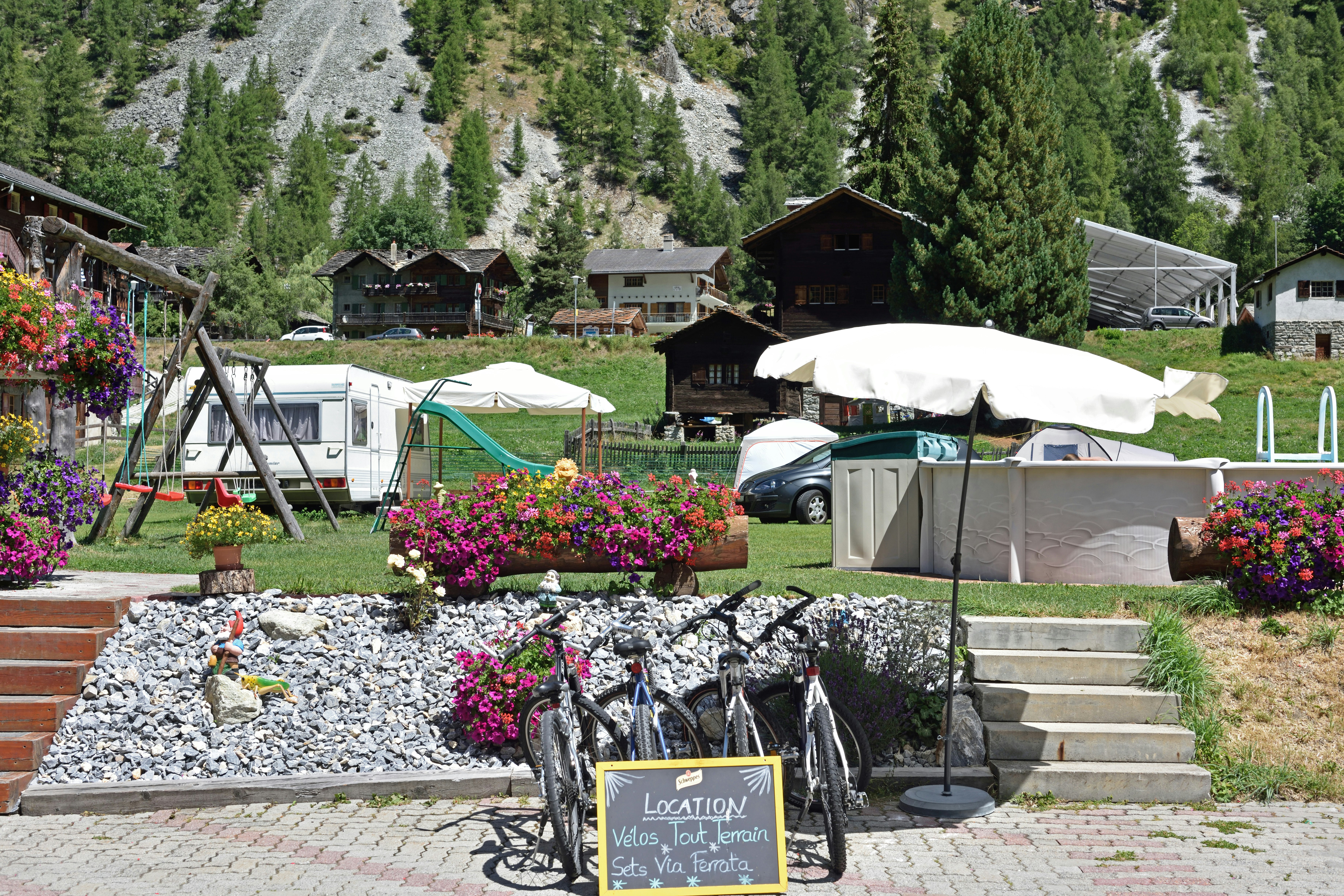 Camping Evolène - Kinderspielplatz auf dem Campingplatz