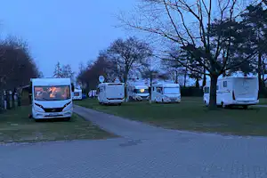 Campingplatz Steller See Camping Familienpark Steller See - Wohnmobil- und Wohnwagenstellplätze am Abend