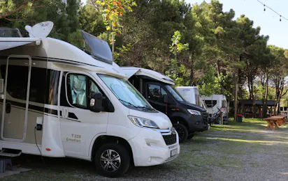 Camping Familja Velipoje