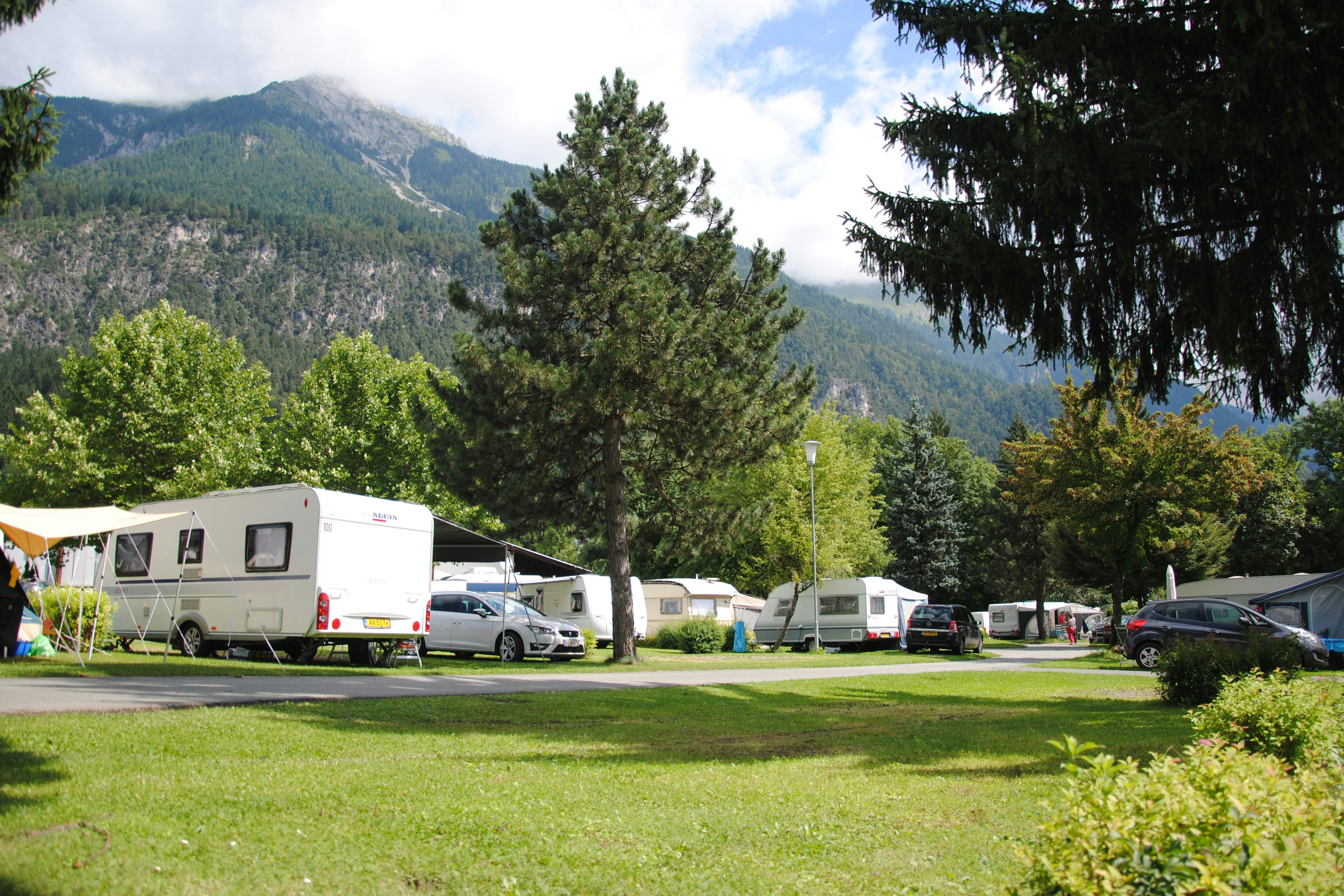 Camping Flaschberger - Campingplatz mit Blick auf die Berge