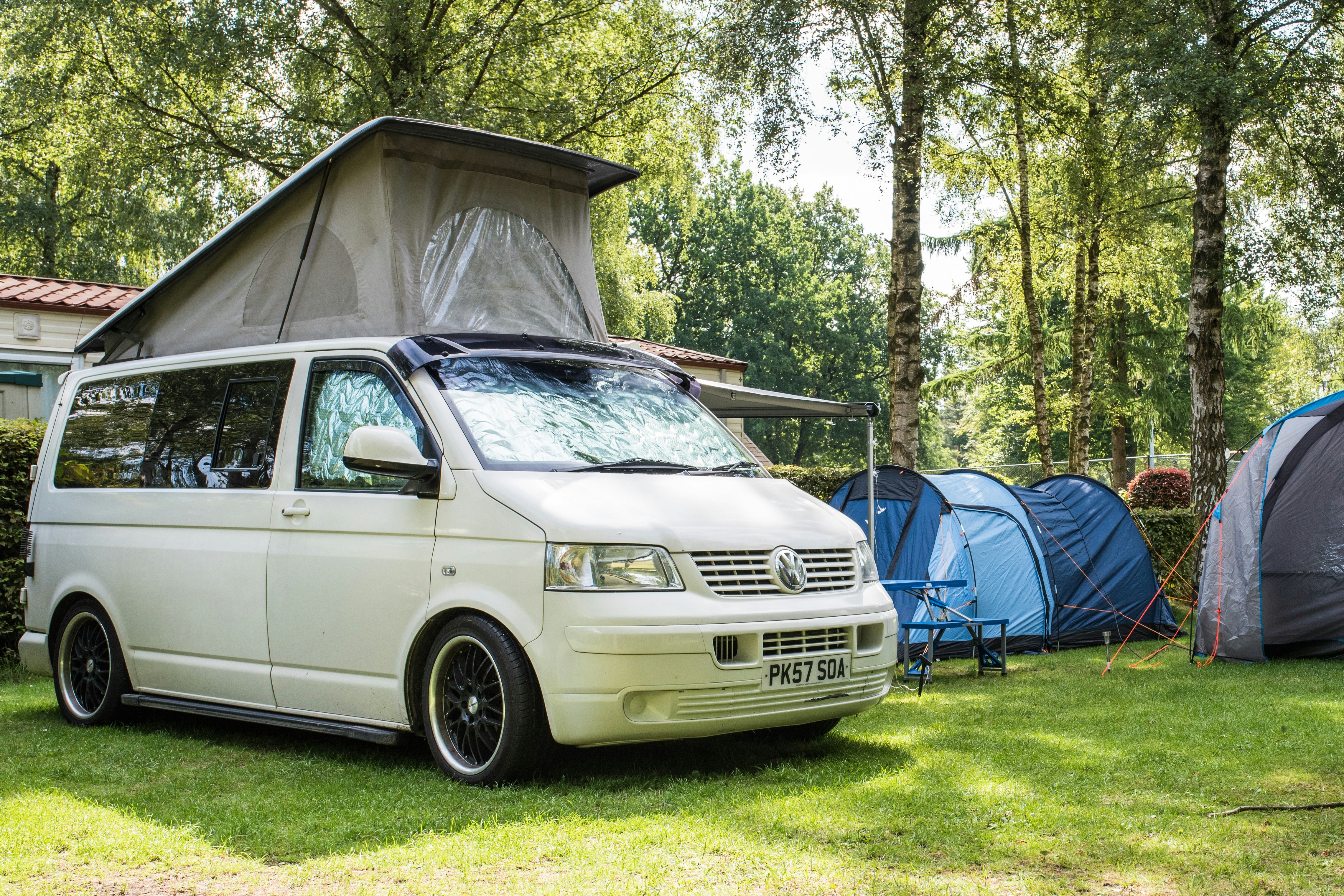Camping Floreal Het Veen - Zelt- und Wohnwagenstellplatz im Grünen auf dem Campingplatz