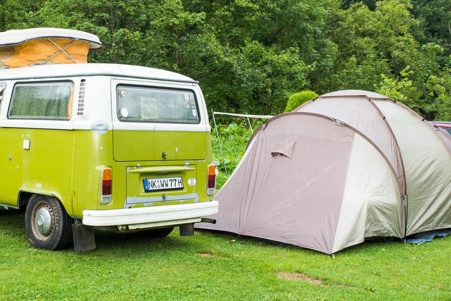 Camping Floreal La Roche en Ardenne - Campingbereich für Zelte, Wohnwagen 
