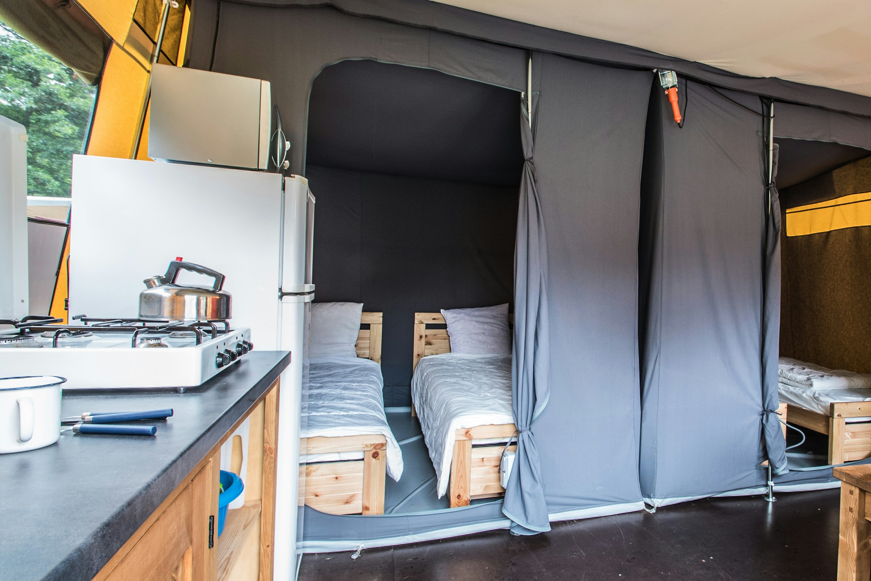 Camping Floreal La Roche en Ardenne - Innenansicht des Wohnwagens