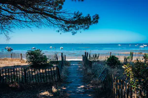 Camping Fontaine Vieille - Blick auf den Weg zum Strand