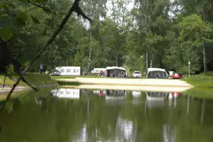 Camping Fontana - Wohnwagen- und Zeltstellplatz vom Campingplatz im Grünen am See