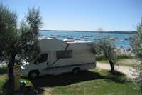 Camping Fontanelle - Wohnmobil vor dem Gardasee
