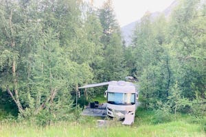 Camping Forêt De Mélèzes - Standplätze im Grünen auf dem Campingplatz