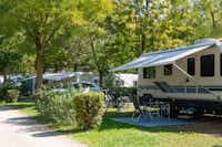Fornella Camping & Wellness Family Resort - Wohnmobil- und  Wohnwagenstellplätze im Grünen auf dem Campingplatz