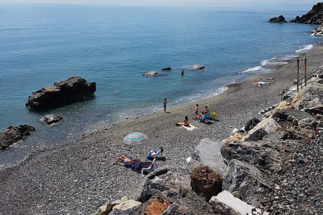 Camping Framura - Blick auf den Strand am Campingplatz