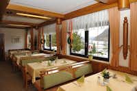 Camping Freizeitanlage Schlögen - Speisesaal des Restaurant des Campingplatzes