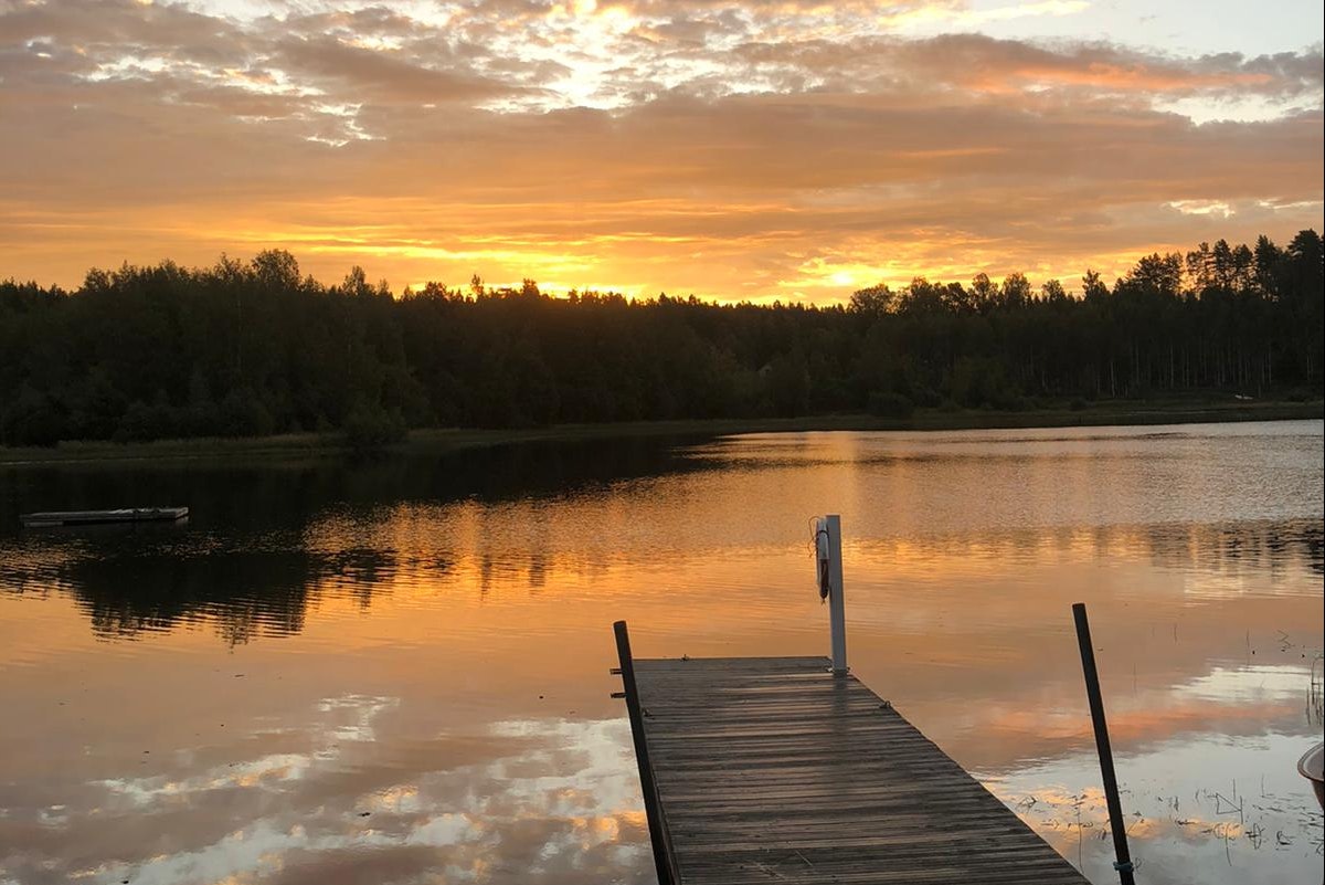 Camping Fristad - Blick auf den See bei Sonnenuntergang