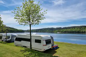 Camping Resort Frymburk Camping Frymburk - Standplätze direkt am Ufer des Sees