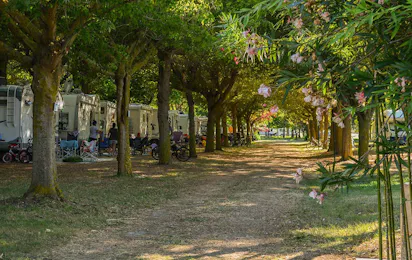 Centro Vacanze Garden River