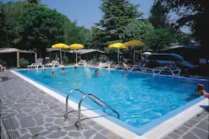 Camping Garden Tourist - Poolanlage auf dem Campingplatz