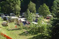 Camping Geschina  -  Spielplatz am Wohnwagen- und Zeltstellplatz vom Campingplatz im Grünen