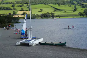 Camping Glanllyn Lakeside - Blick auf das Ufer des Sees