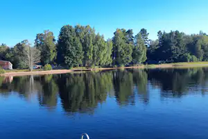 Camping Gökaskratt - Blick auf das Wasser