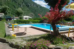 Camping Gottardo - Poolbereich auf dem Campingplatz