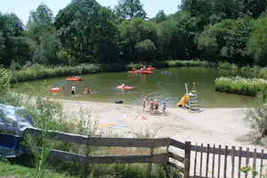 Camping Goudal - Badesee auf dem Campingplatz