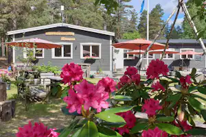 Naturcamping Lagom Camping Gräsmarksgården - Restaurant mit Terrasse auf dem Campingplatz