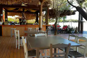 Camping Grammeno - Bar auf dem Campingplatz mit Sitzgelegenheiten
