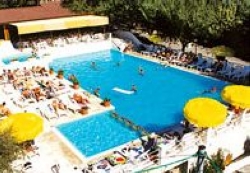 Camping Green Garden