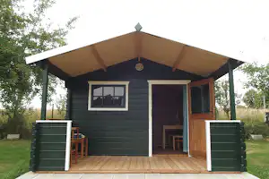 Camping Guesthouse Plí?kovice Camping Guesthouse Plíškovice - Mobilheim mit Terrasse auf dem Campingplatz