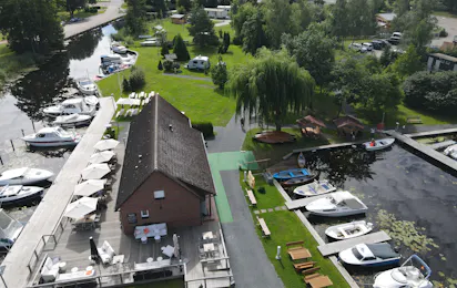 Hafen Eggesin - Camping - Hafenbar