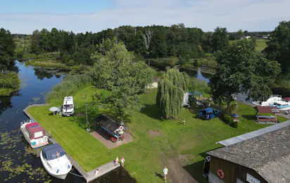 Hafen Eggesin - Camping - Hafenbar