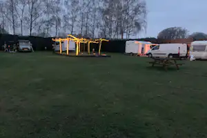 Camping Halve Maan - Stellplätze auf dem Campingplatz