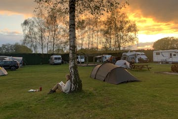 Camping Halve Maan
