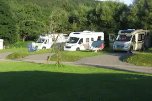 Camping Heilhauser Mühle - Wohnmobil- und Wohnwagenstellplätze auf der Wiese