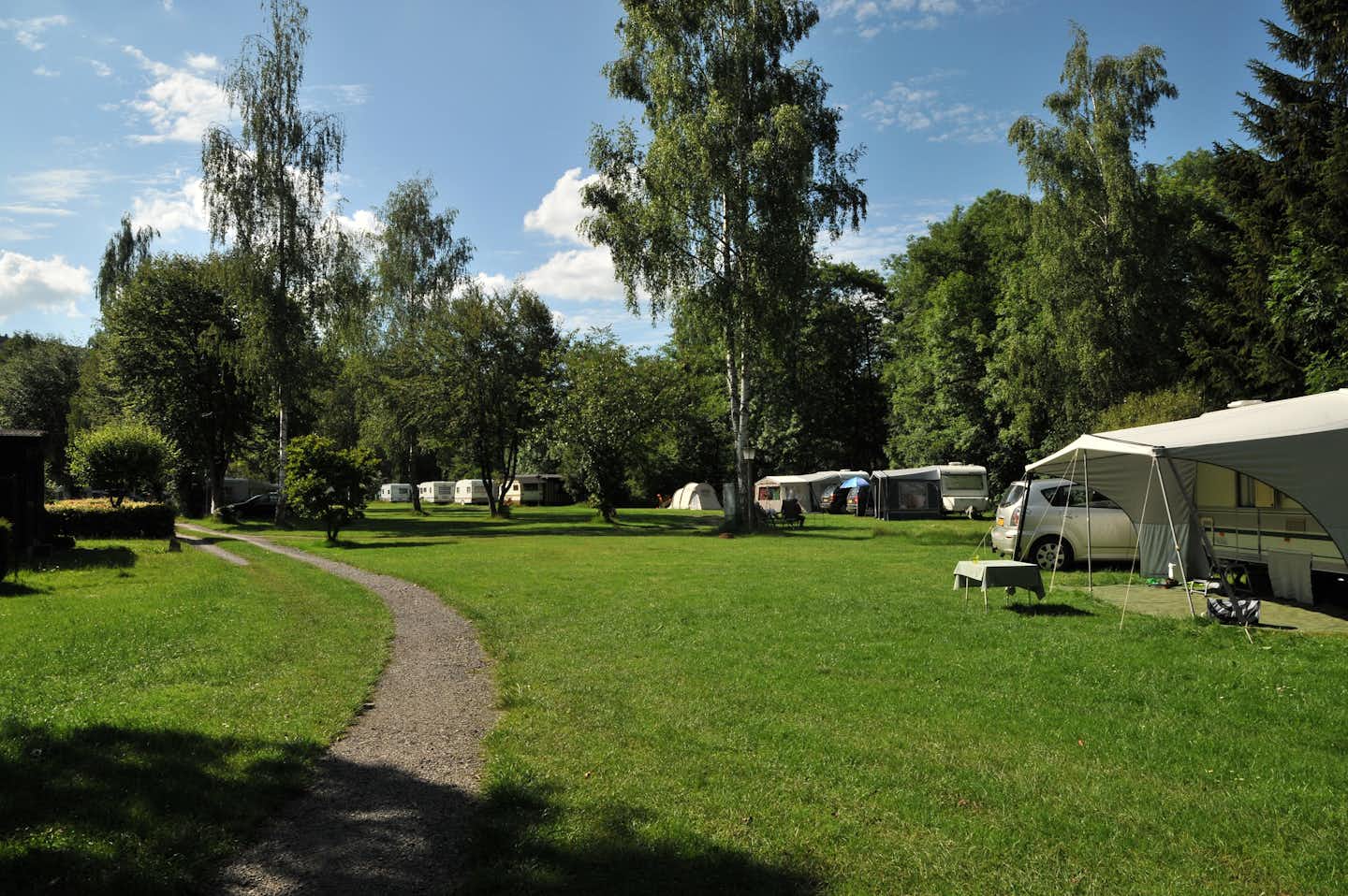 Camping Heilhauser Mühle - Wohnmobil- und  Wohnwagenstellplätze im Grünen