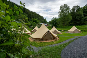 Camping Héiltzerstee - Glamping-Zelte auf dem Campingplatz