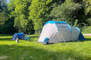 Camping Héiltzerstee - Zeltplatz auf der Wiese des Campingplatzes