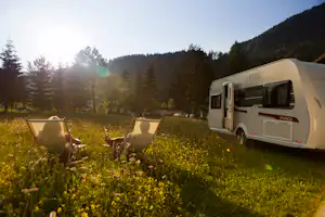 Camping Heiterwanger See - Wohnmobil- und Wohnwagenstellplätze auf der Blumenwiese