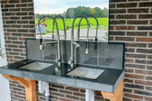 Camping Het Bruchterveld - Geschirrspülbecken auf dem Campingplatz