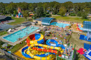 Capfun Camping Eibernest Camping Het Eibernest - Wasserpark auf dem Campingplatz
