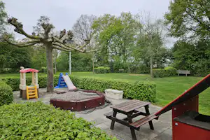 Camping Het Groene Hart - Kleiner Kinderspielplatz auf dem Campingplatz