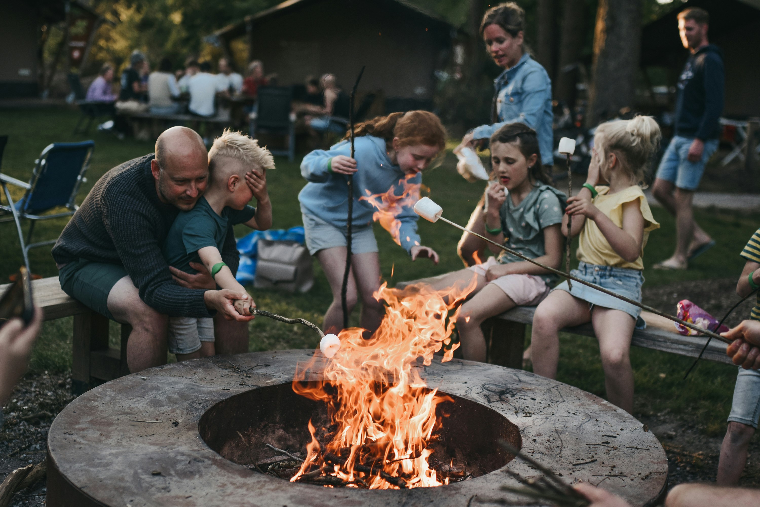 Camping het Horstmannsbos - Lagerfeuer auf dem Campingplatz