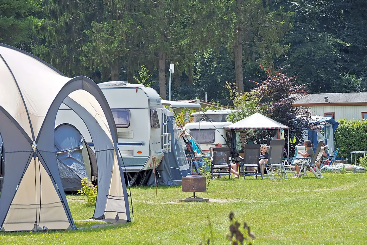 Camping Het Vossenhol - Standplätze auf dem Campingplatz