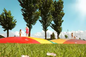 Camping Hindeloopen - Hüpfkissen auf dem Campingplatz