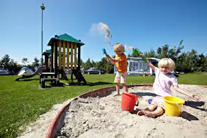 Camping Hindeloopen - Kinderspielplatz im Freien