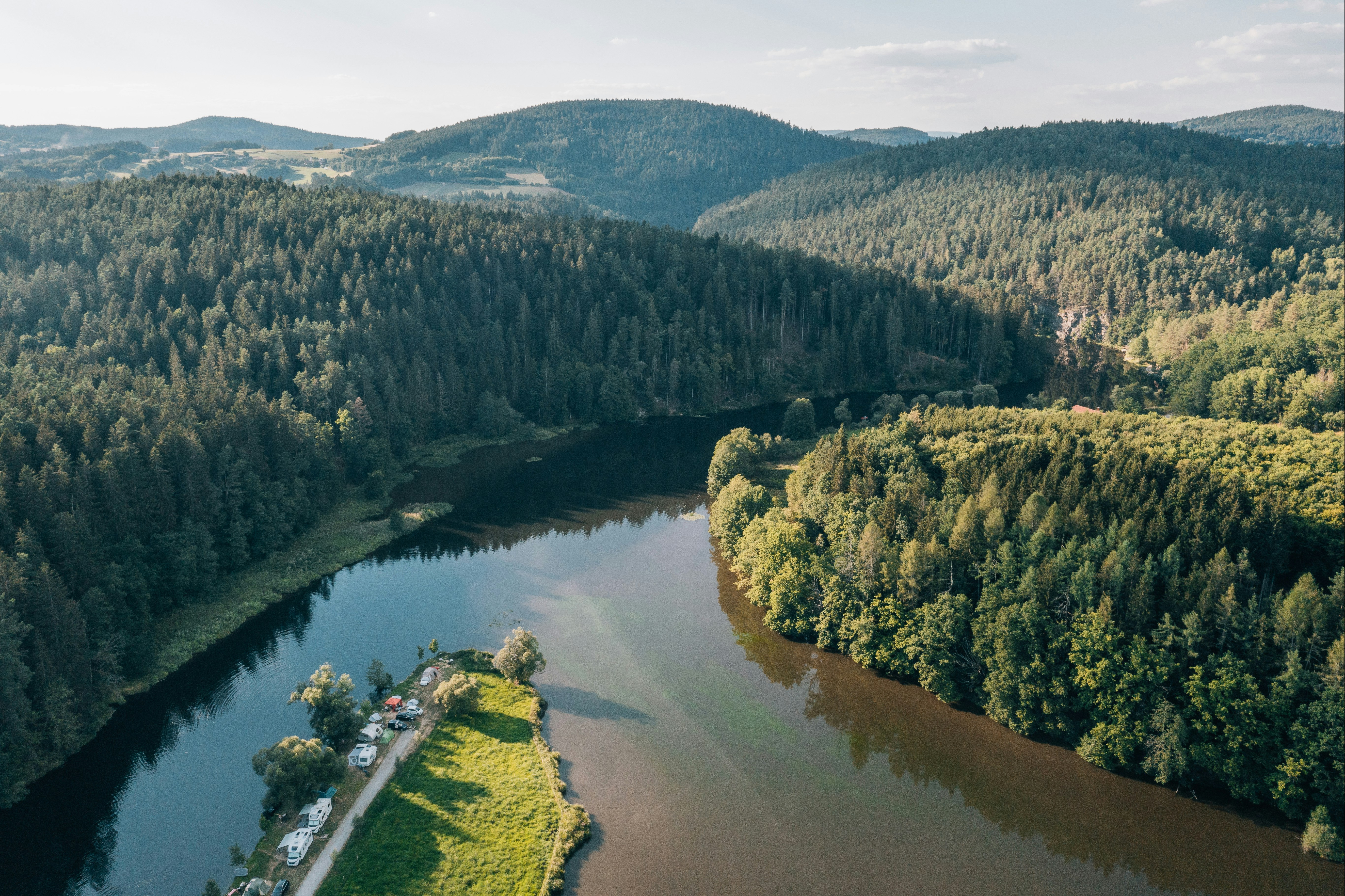 Camping Höllensteinsee  - Luftaufnahme des Campingplatzes am See
