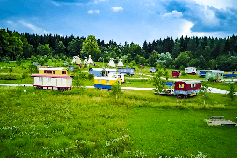 Camping Hofgut Hopfenburg  -  Mobilheime vom Campingplatz im Grünen